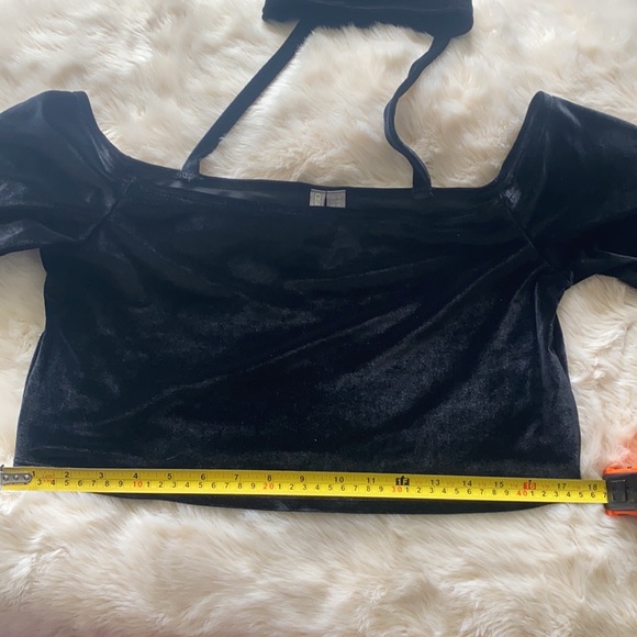 ASOS Halter, Velvet Crop Top in Black Sz: UK 18 US:14 - Picture 6 of 6